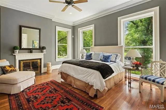 4969 Pershing Place Unit: 1