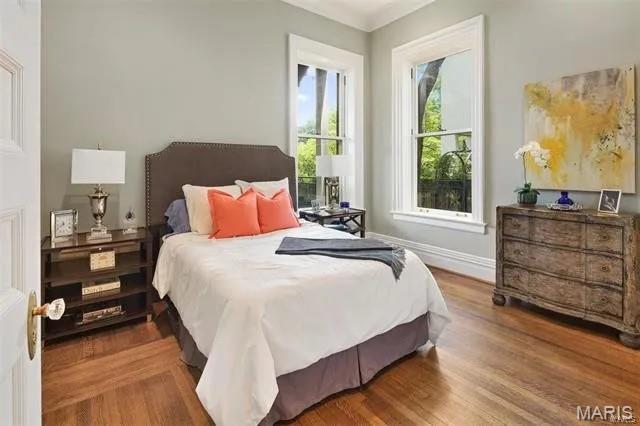 4969 Pershing Place Unit: 1