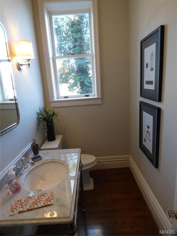 4969 Pershing Place Unit: 1