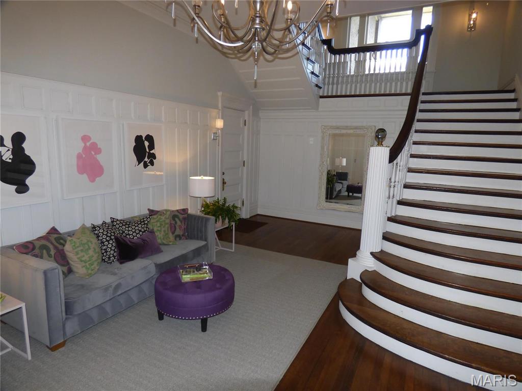4969 Pershing Place Unit: 1