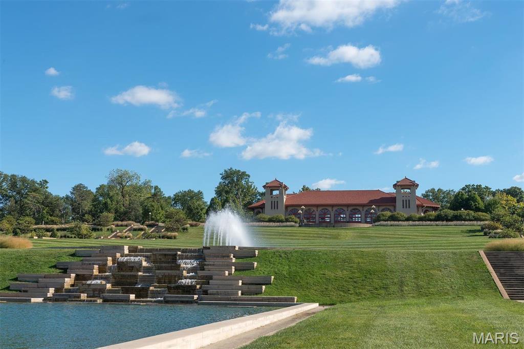 5539 Waterman Boulevard Unit: 1S