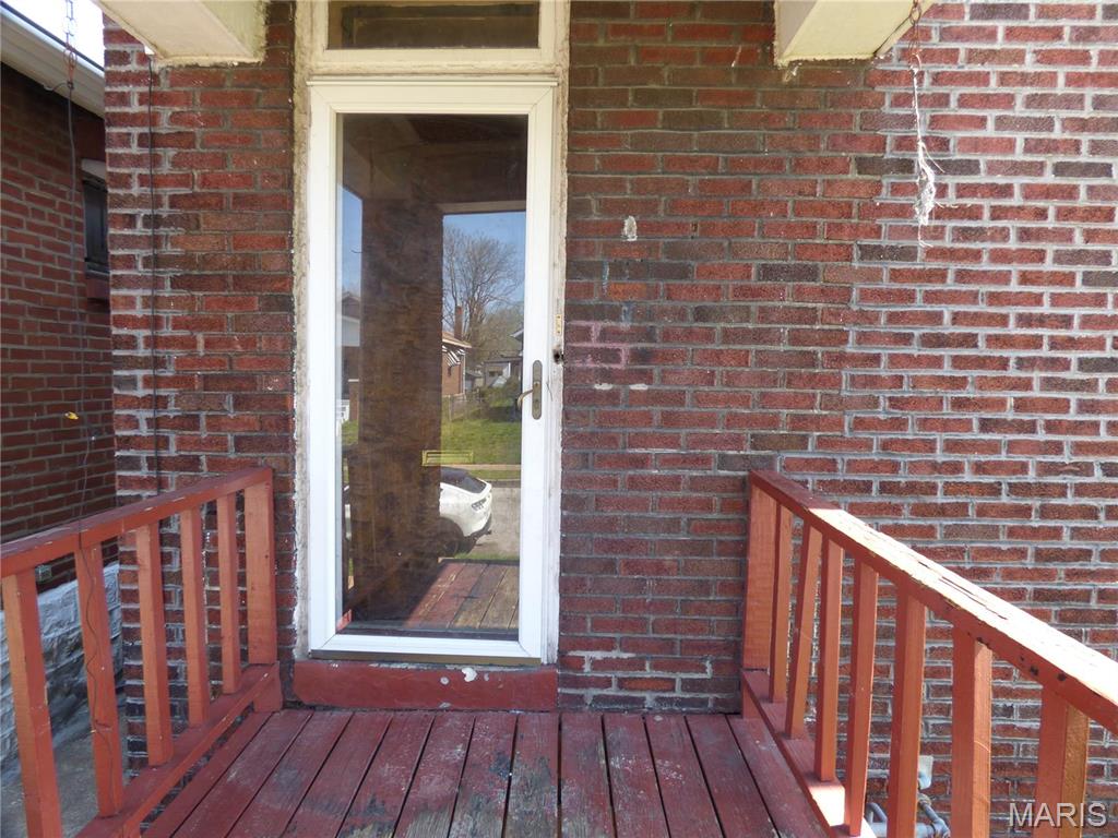 5086 Arlington Avenue