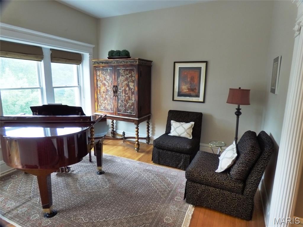 10 N Kingshighway Boulevard Unit: 3CS