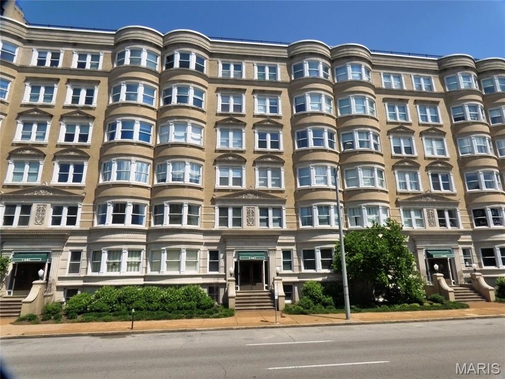 10 N Kingshighway Boulevard Unit: 3CS