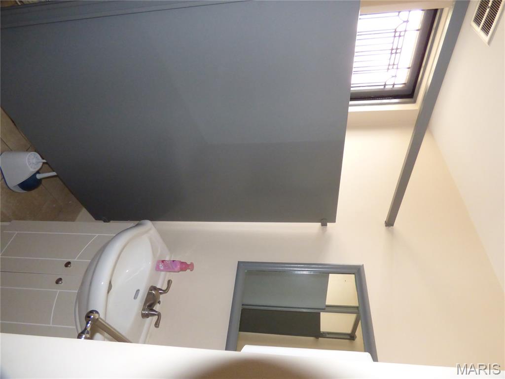 4500 W Pine Boulevard