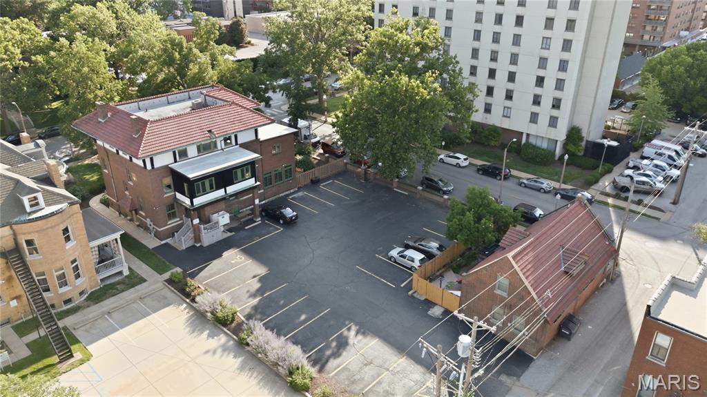 4500 W Pine Boulevard