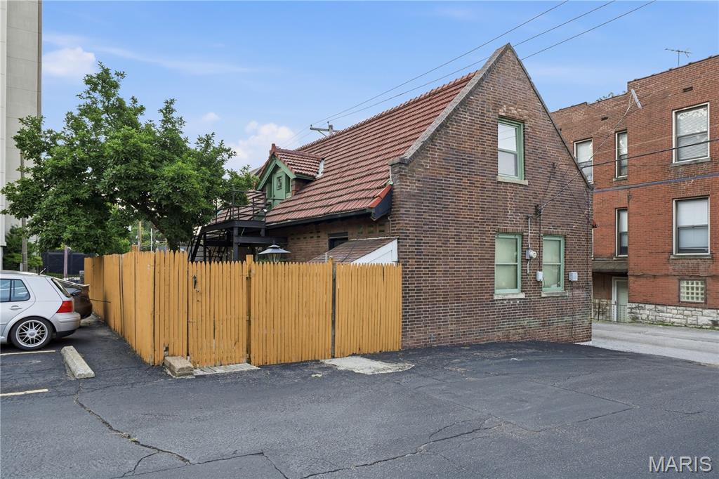 4500 W Pine Boulevard