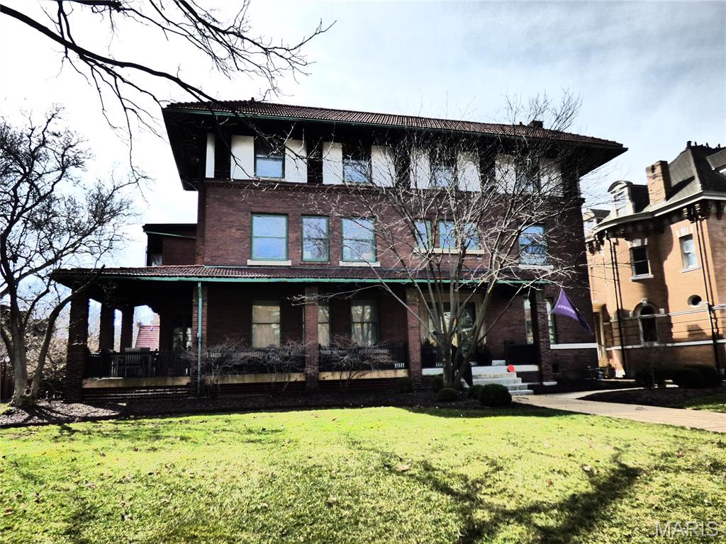 4500 W Pine Boulevard