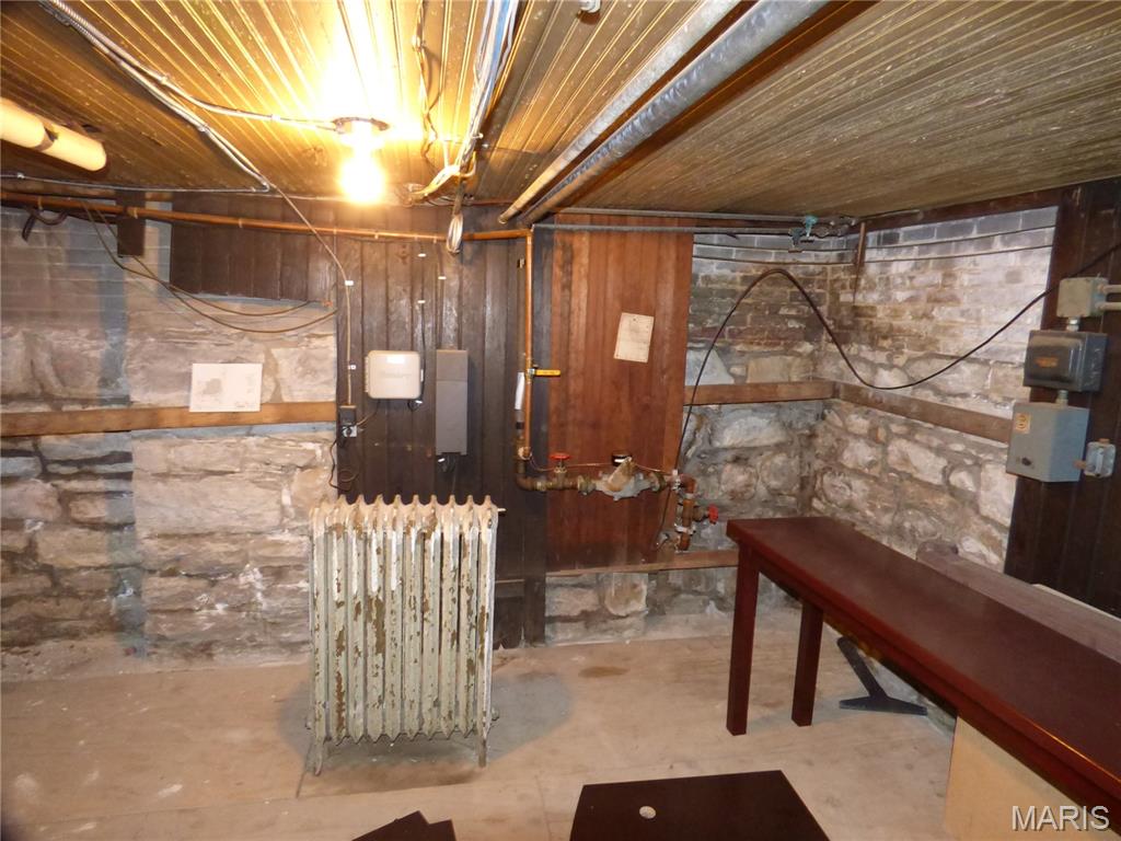 4500 W Pine Boulevard