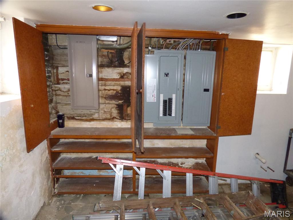 4500 W Pine Boulevard