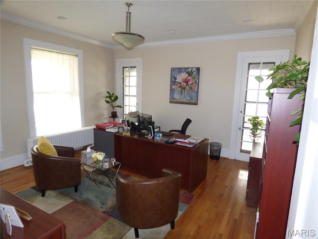 4500 W Pine Boulevard