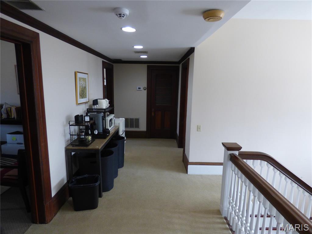 4500 W Pine Boulevard