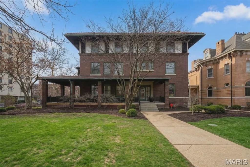 4500 W Pine Boulevard