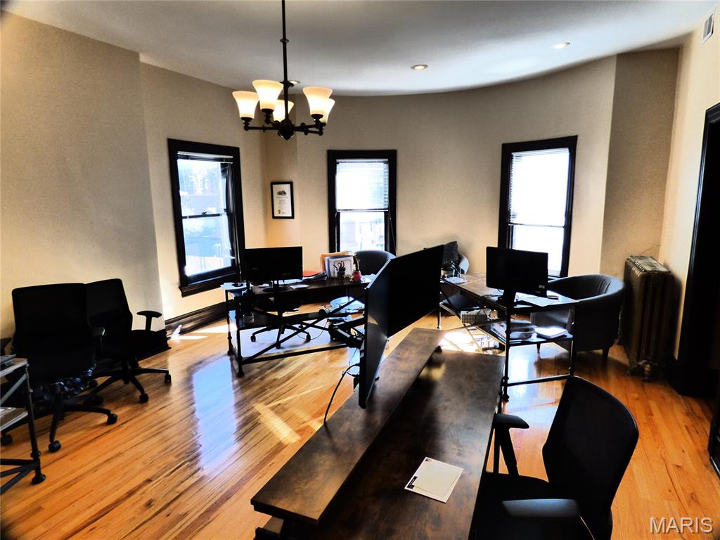 4512 West Pine Boulevard