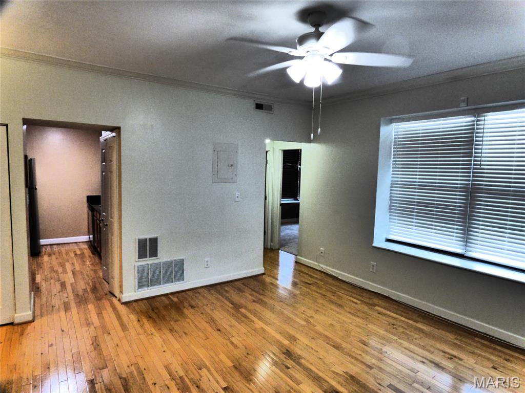 5653 Waterman Boulevard Unit: 3S