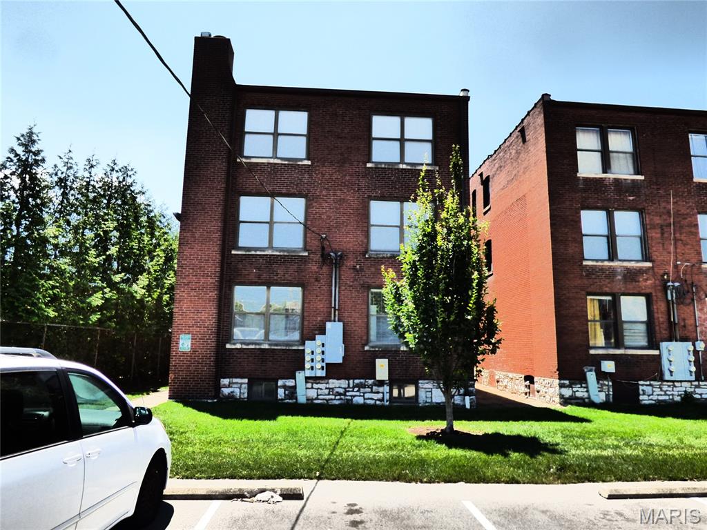 5653 Waterman Boulevard Unit: 3S