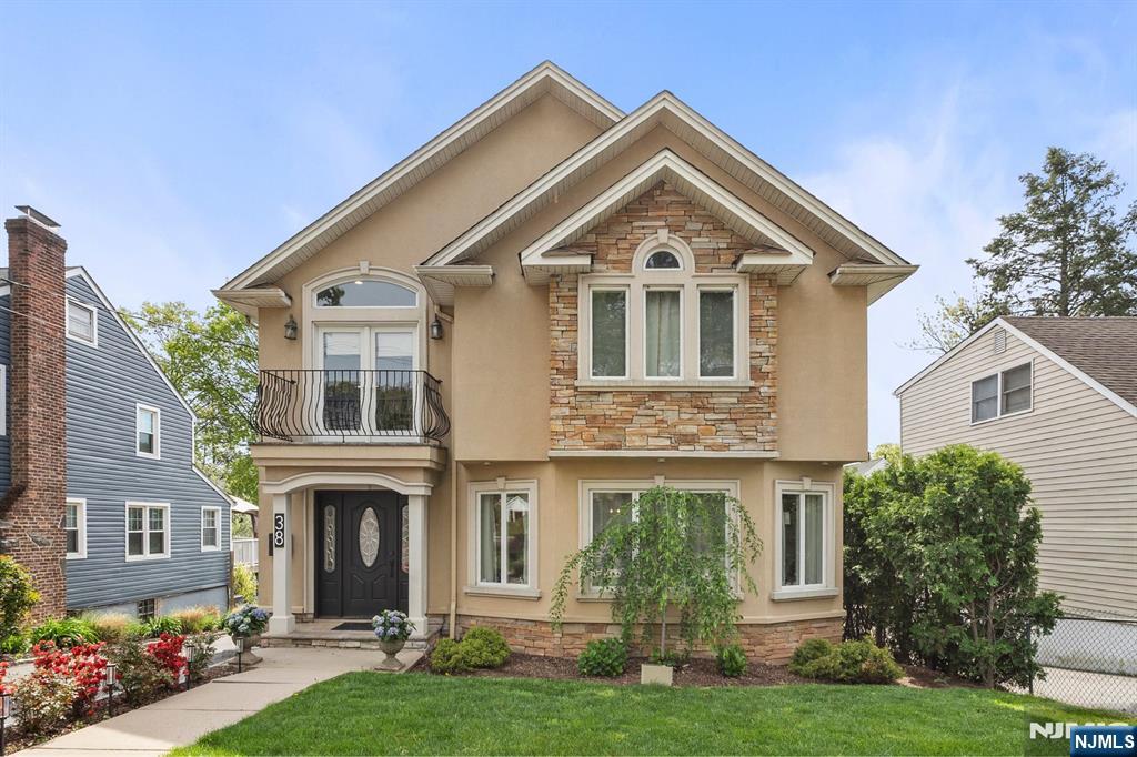 38 Cathedral Avenue