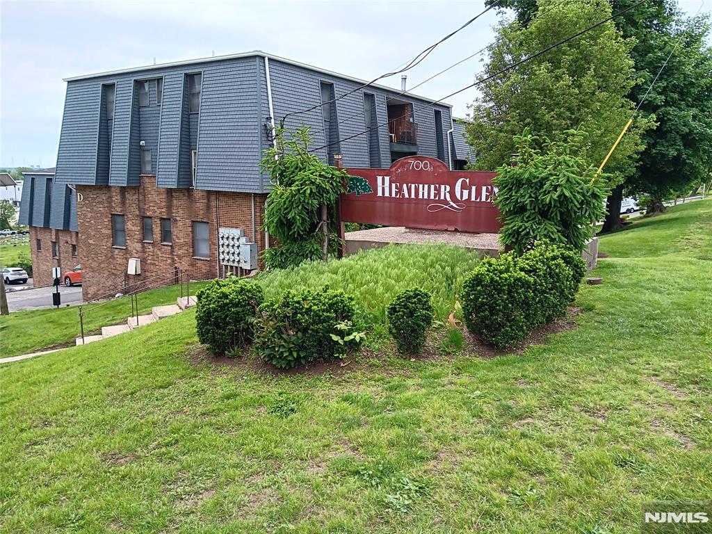 700 Schuyler Avenue G23