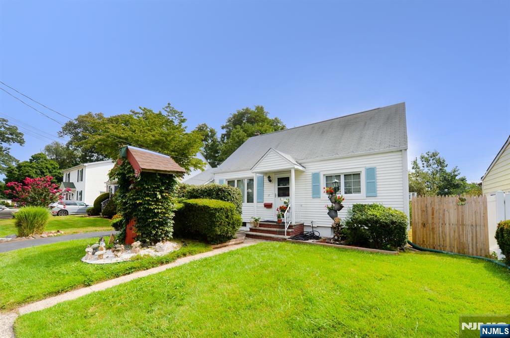 17 S Paula Drive