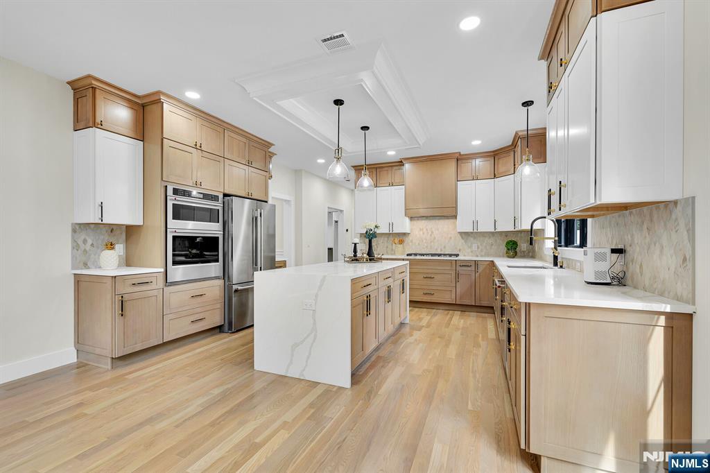 275 Beachwood Road