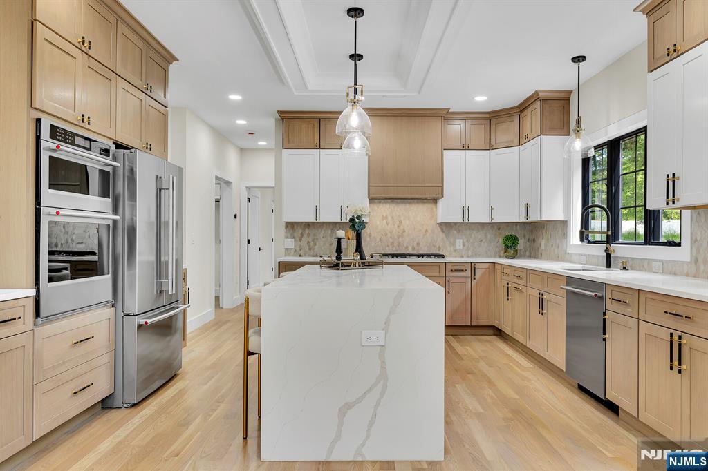 275 Beachwood Road