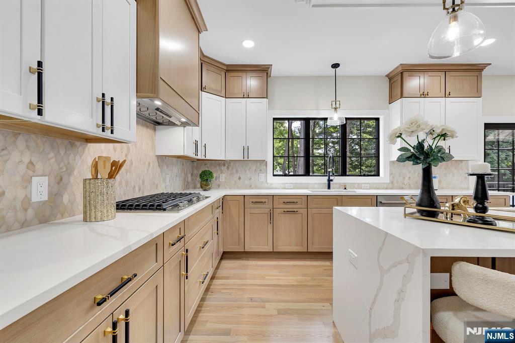 275 Beachwood Road
