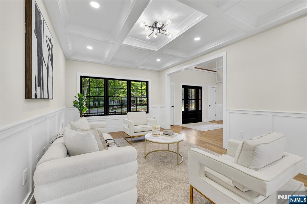 275 Beachwood Road