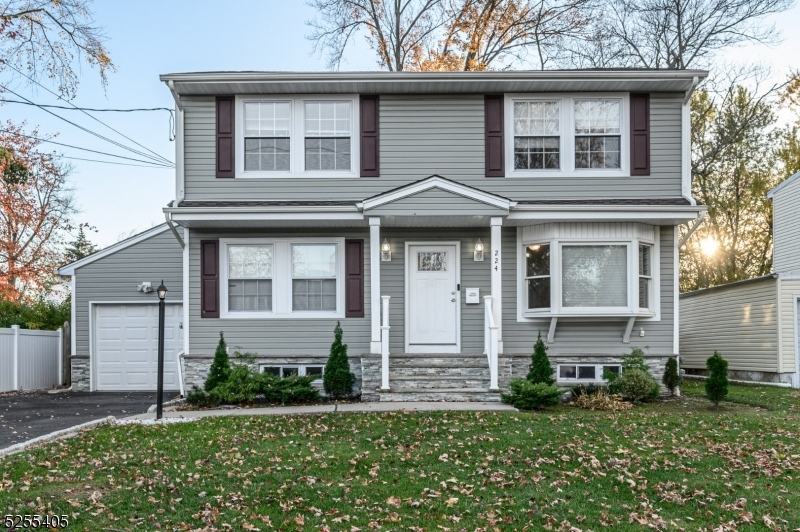 224 Willow Ave