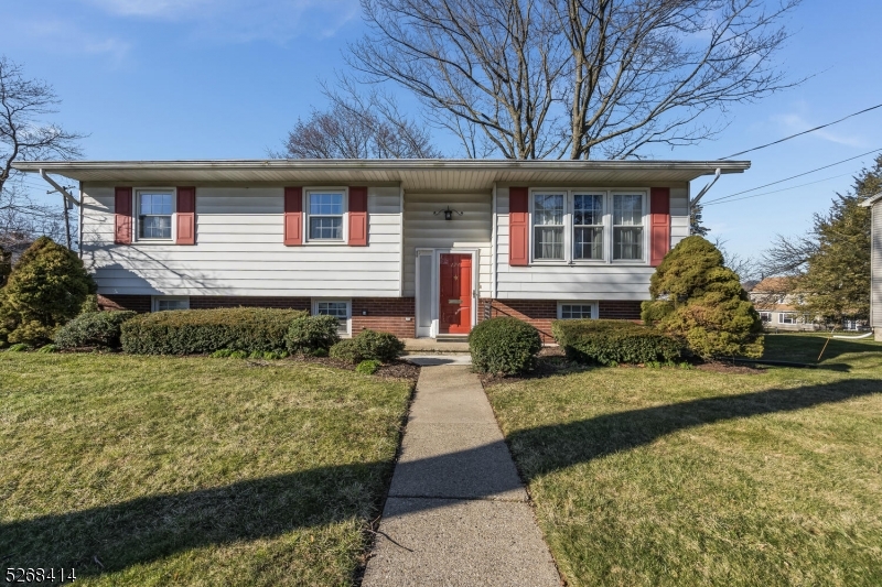 174 Pickford Ave