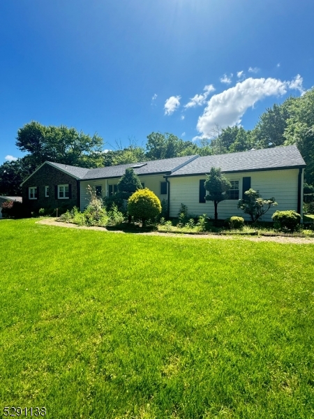 14 Katherine Dr
