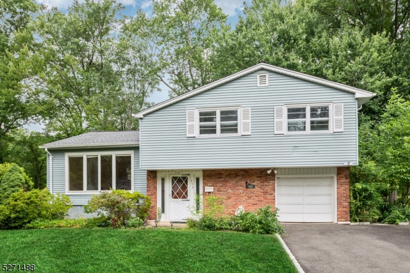 355 Charnwood Rd
