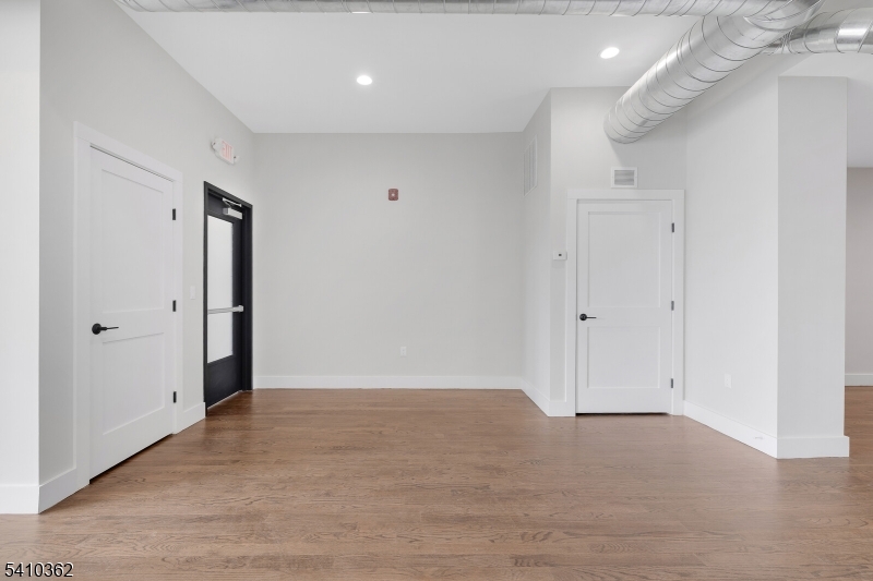 1131 Main Ave
