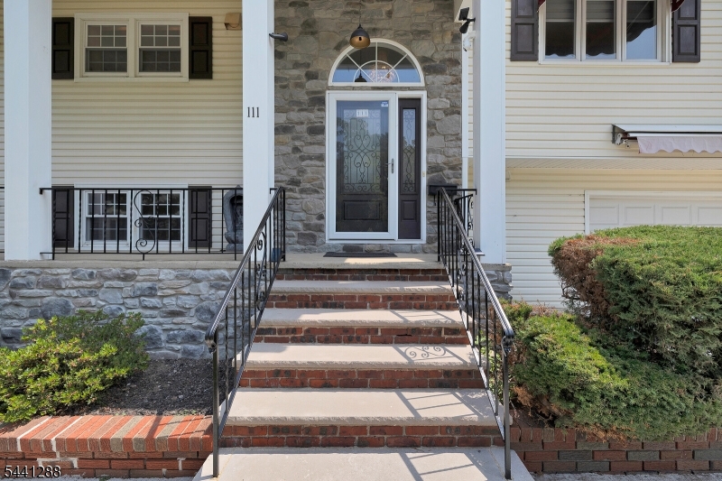 111 Walton Ave