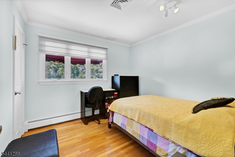 111 Walton Ave
