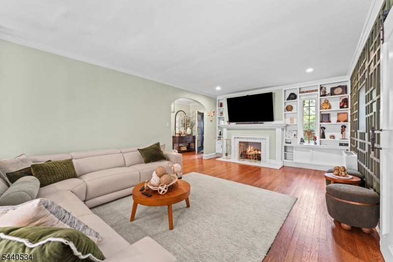 562 Irvington Ave