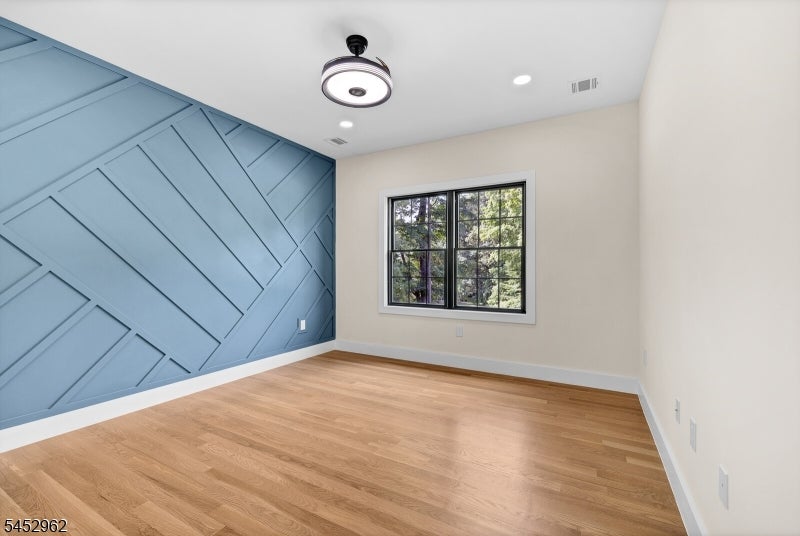 275 Beachwood Rd