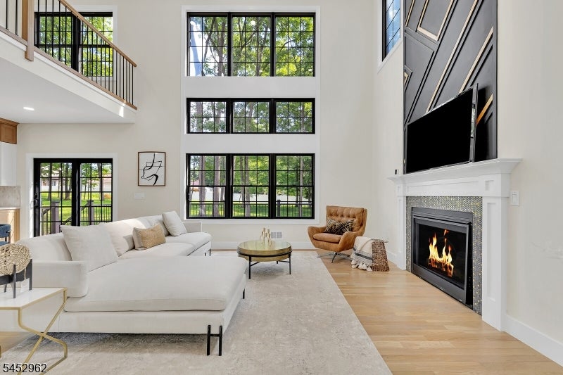 275 Beachwood Rd