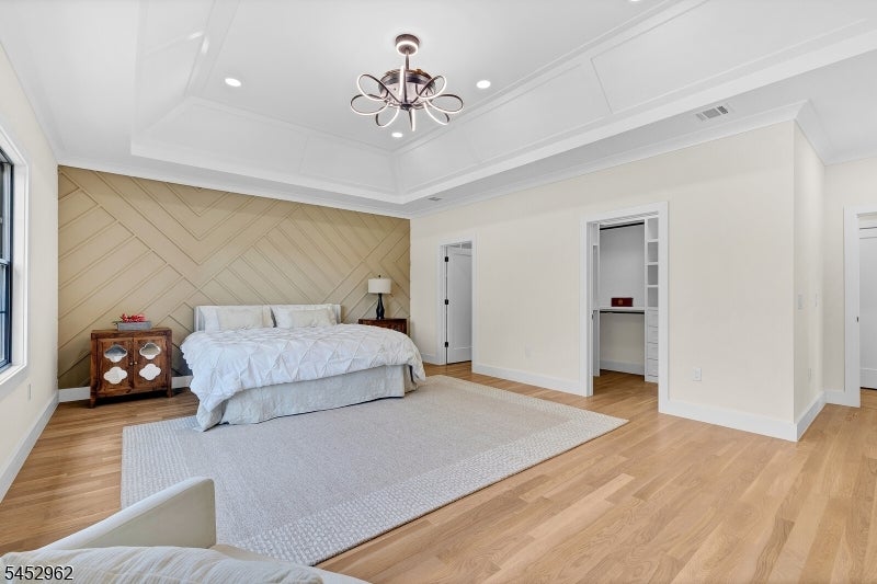 275 Beachwood Rd