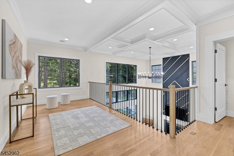 275 Beachwood Rd