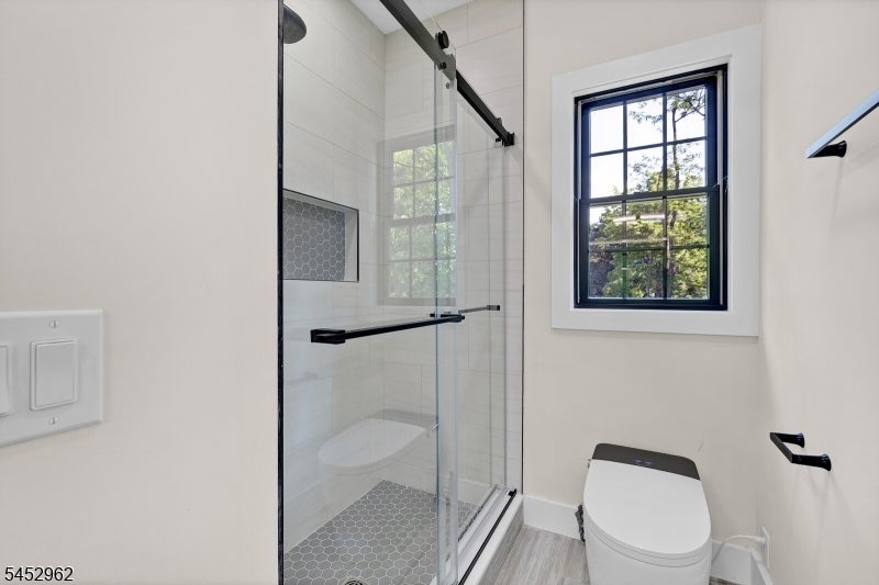 275 Beachwood Rd