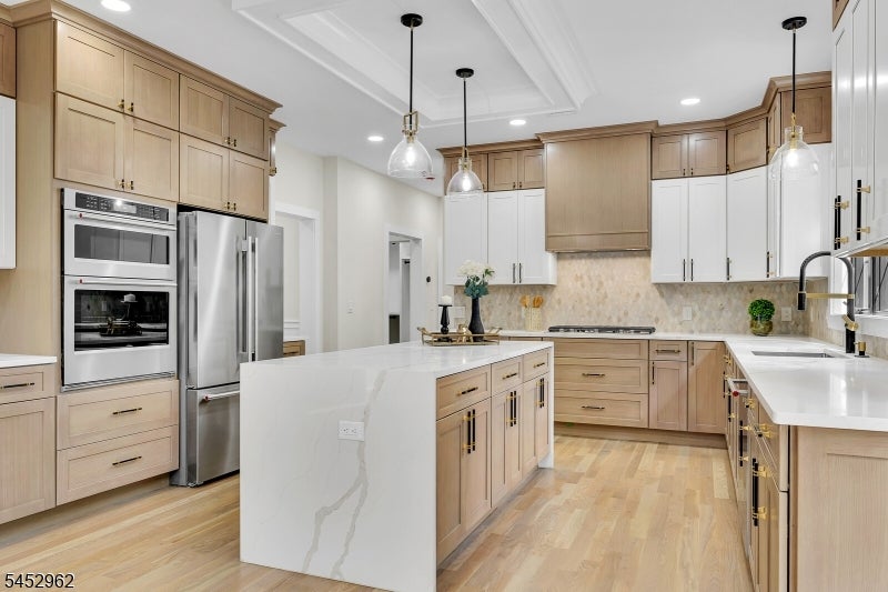 275 Beachwood Rd