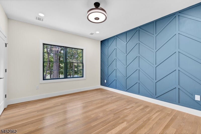 275 Beachwood Rd