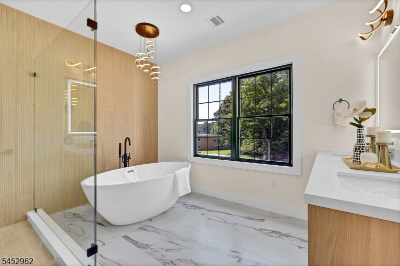 275 Beachwood Rd
