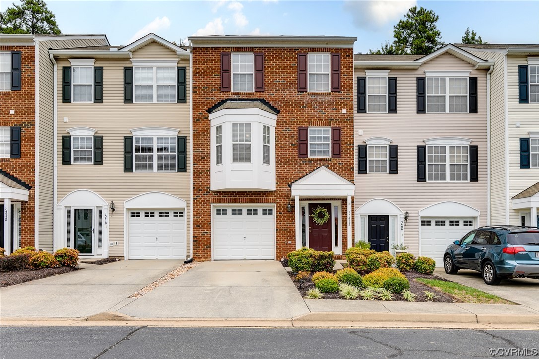 13412 Ridgemoor Ln