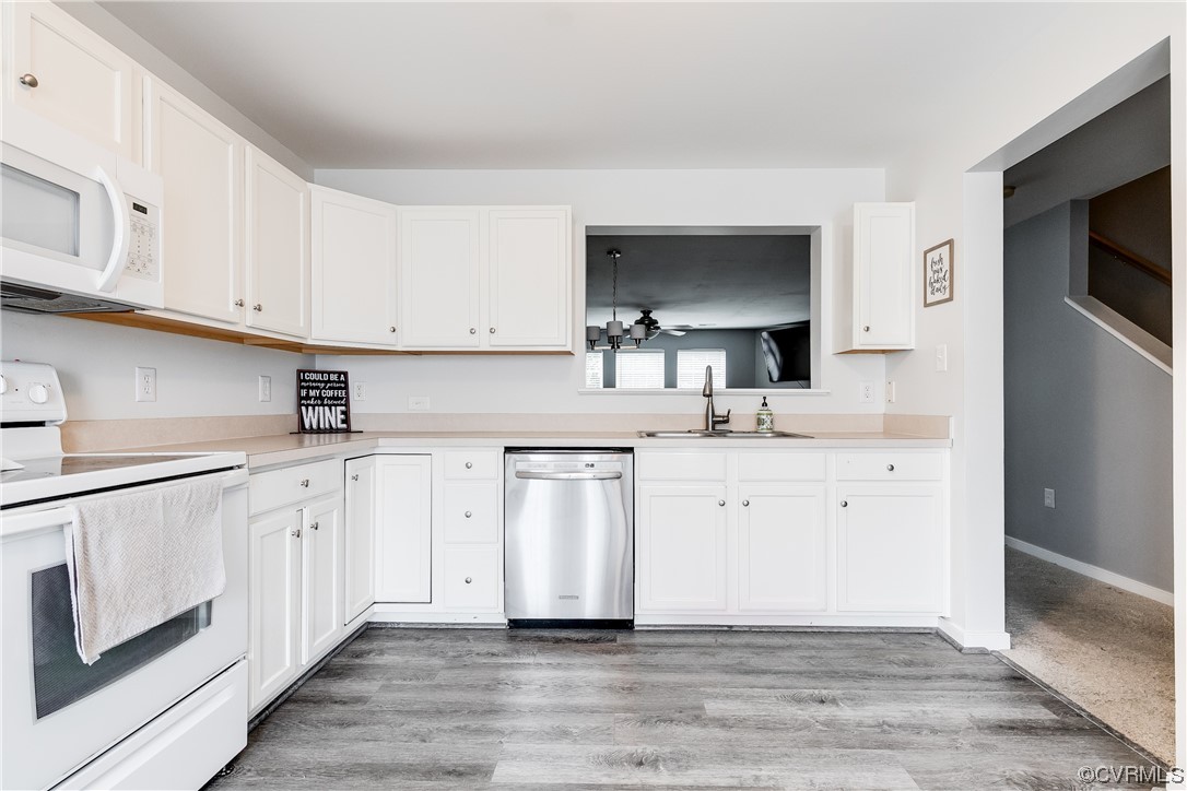 13412 Ridgemoor Ln
