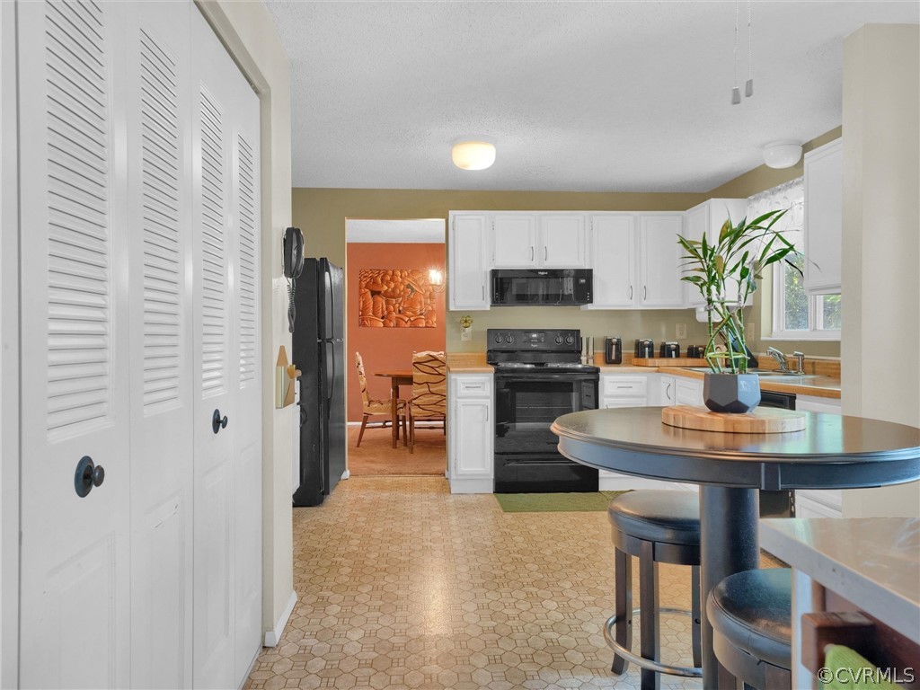 14600 Helmsman Ct