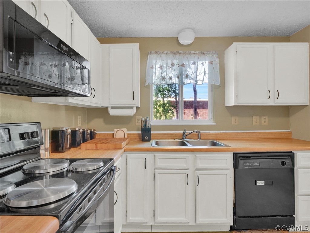14600 Helmsman Ct
