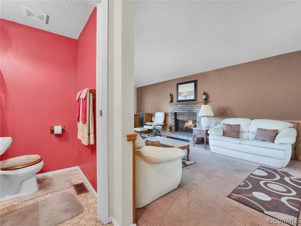 14600 Helmsman Ct