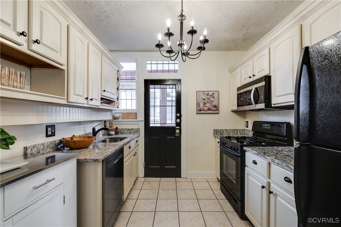 511 N Arthur Ashe Blvd Unit#U23