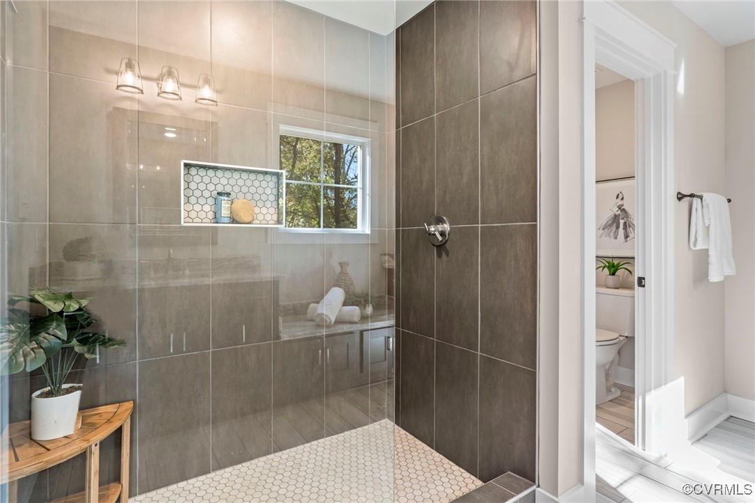 4 Raven Rock Ln